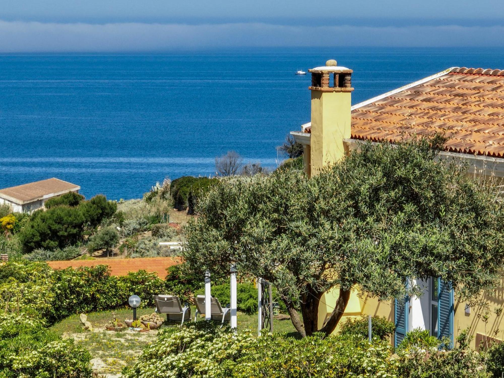 B&B Calata Di Soli Miniera dellʼArgentiera Eksteriør billede